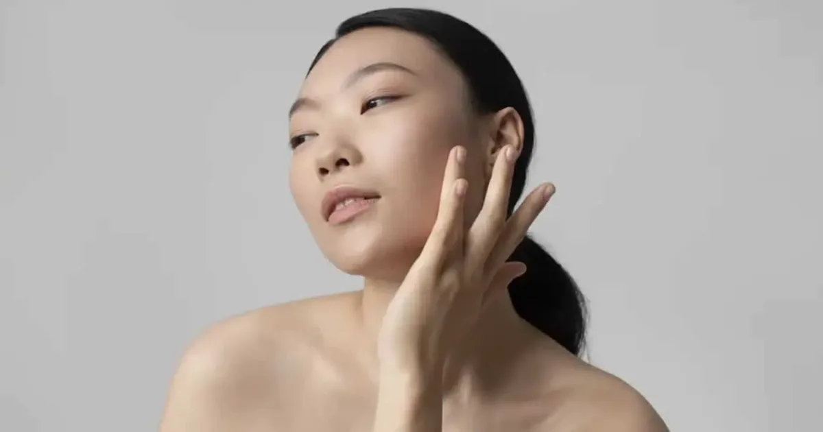 Retinol exige adaptação gradual e proteção solar no cuidado com a pele