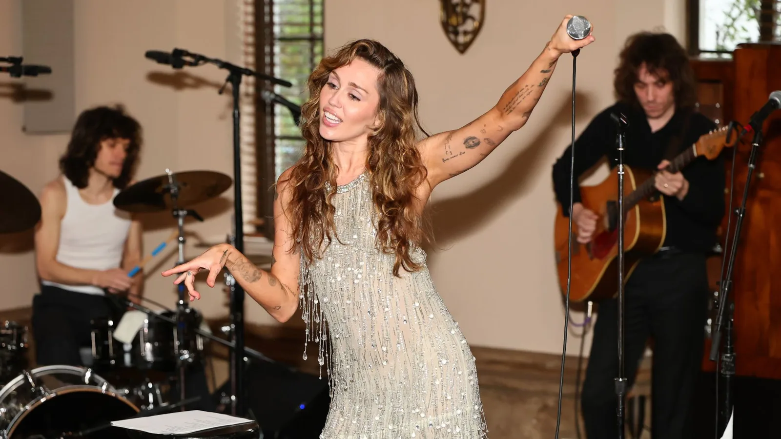 Miley Cyrus teria sido cotada para liderar noite feminina do Rock in Rio 2026
