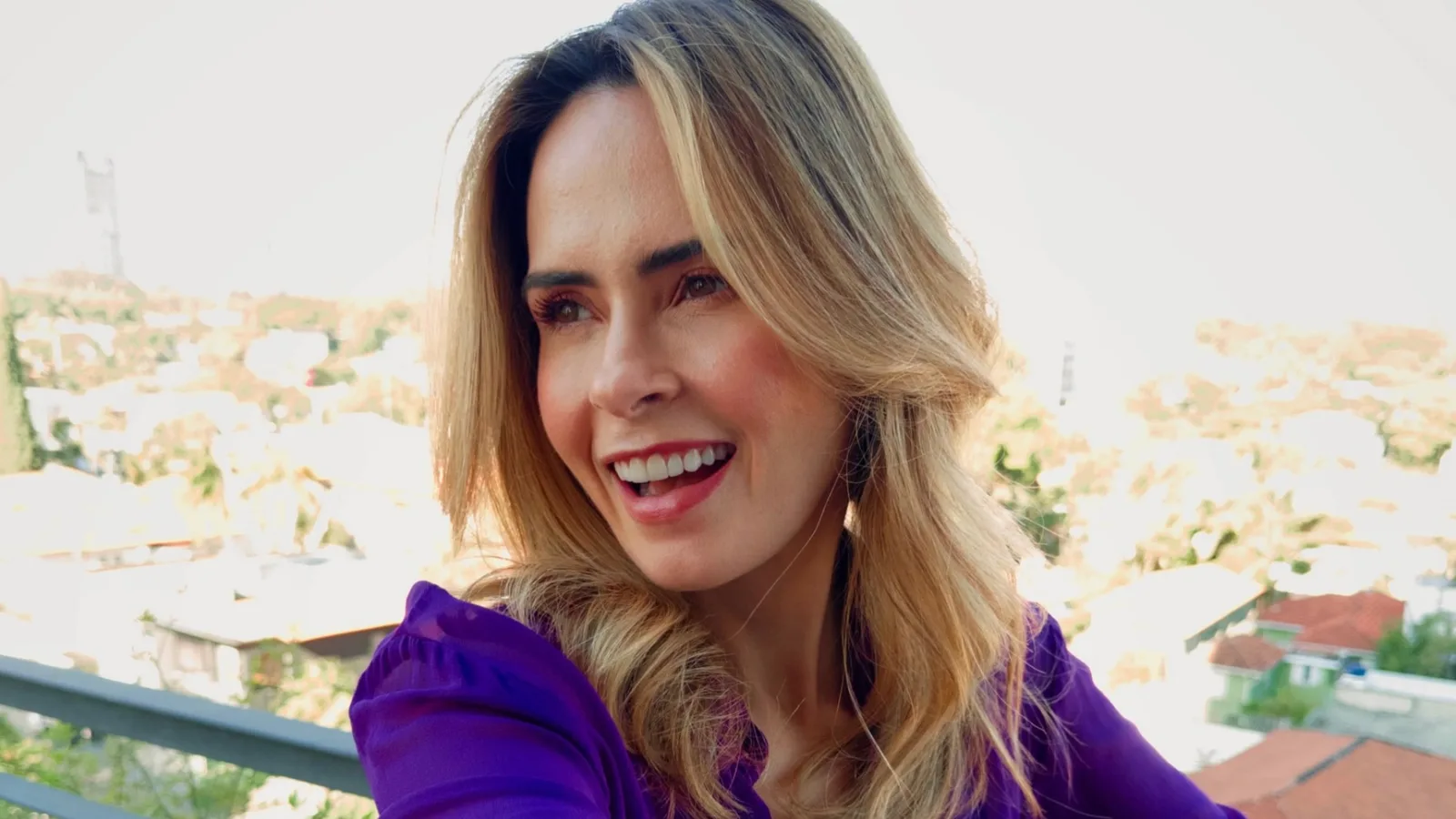 Ana Paula Renault orienta seguidores sobre ataques e voto nas eleições