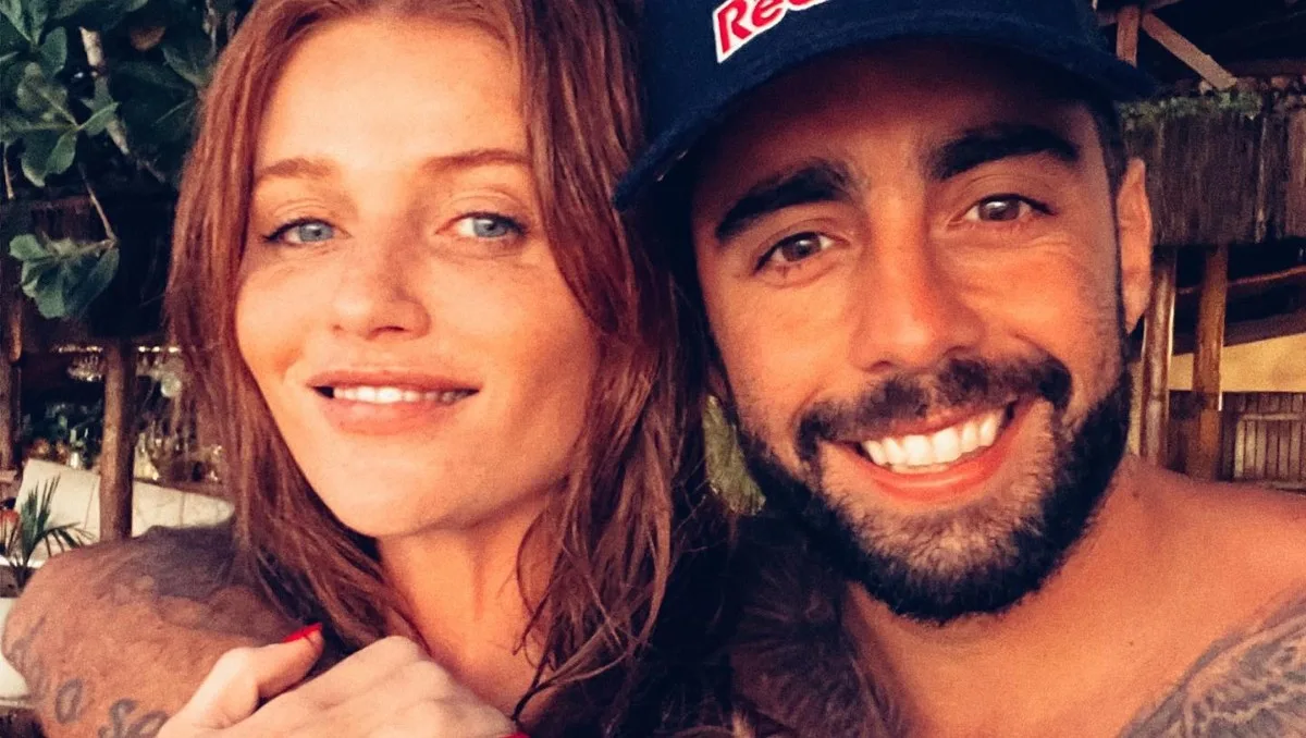 Pedro Scooby fala sobre nova rotina com Cintia Dicker e Aurora