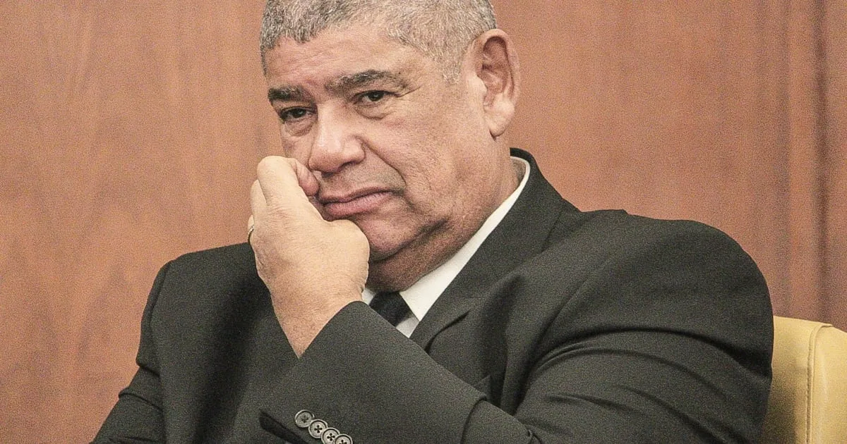 Milton Leite se entrega à polícia e nega acusações em investigação