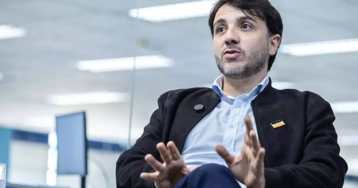 Renan Santos aposta em crescimento após decisão de Toffoli e convoca apoiadores a gravarem vídeos: 'Produzam conteúdo aos milhares'