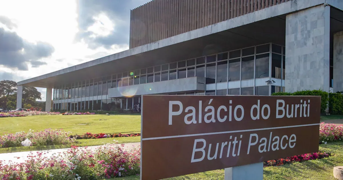 Ex-governadores do DF retomam planos eleitorais para 2026