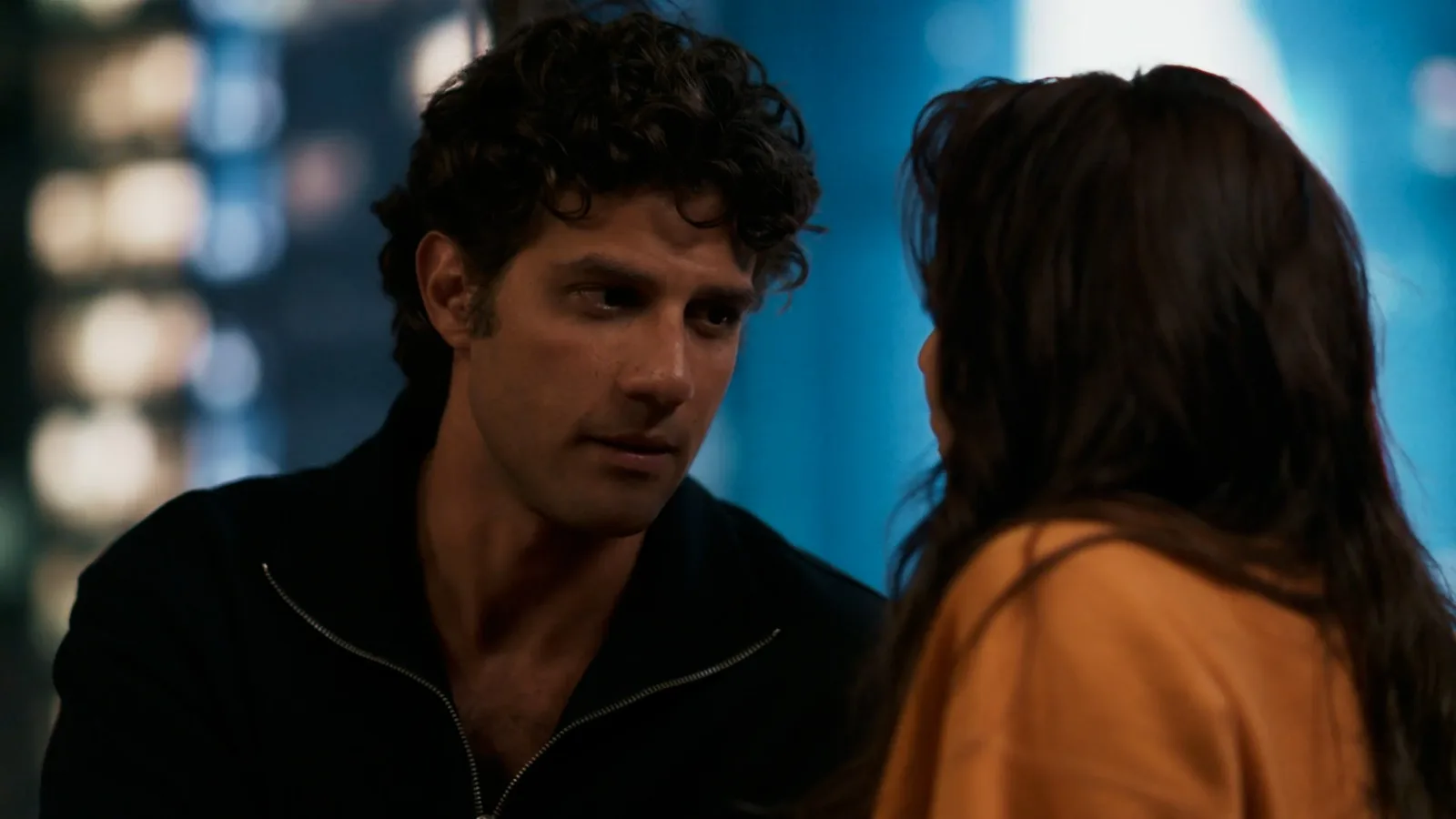 Pedro desconfia de armação de Adriana em Quem Ama Cuida
