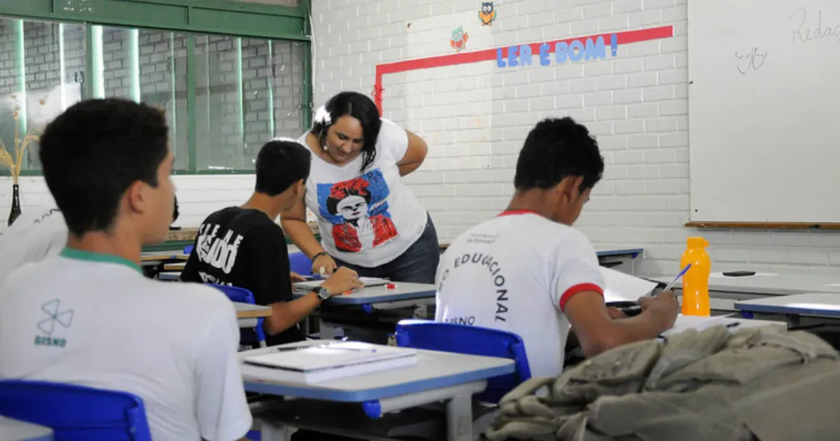 Pisa 2025 mostra avanço brasileiro em aprendizagem e interesse pela escola
