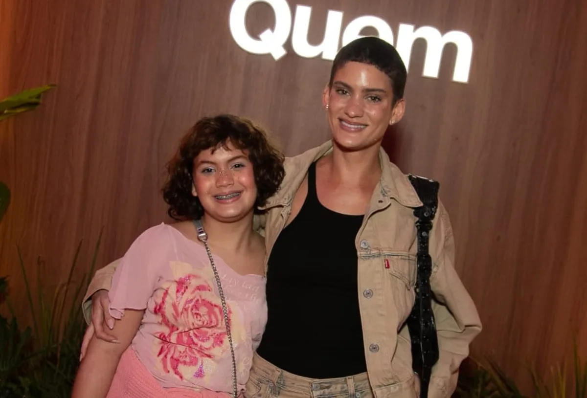 Laura Fernandez muda o visual no Rock in Rio e leva a filha ao festival