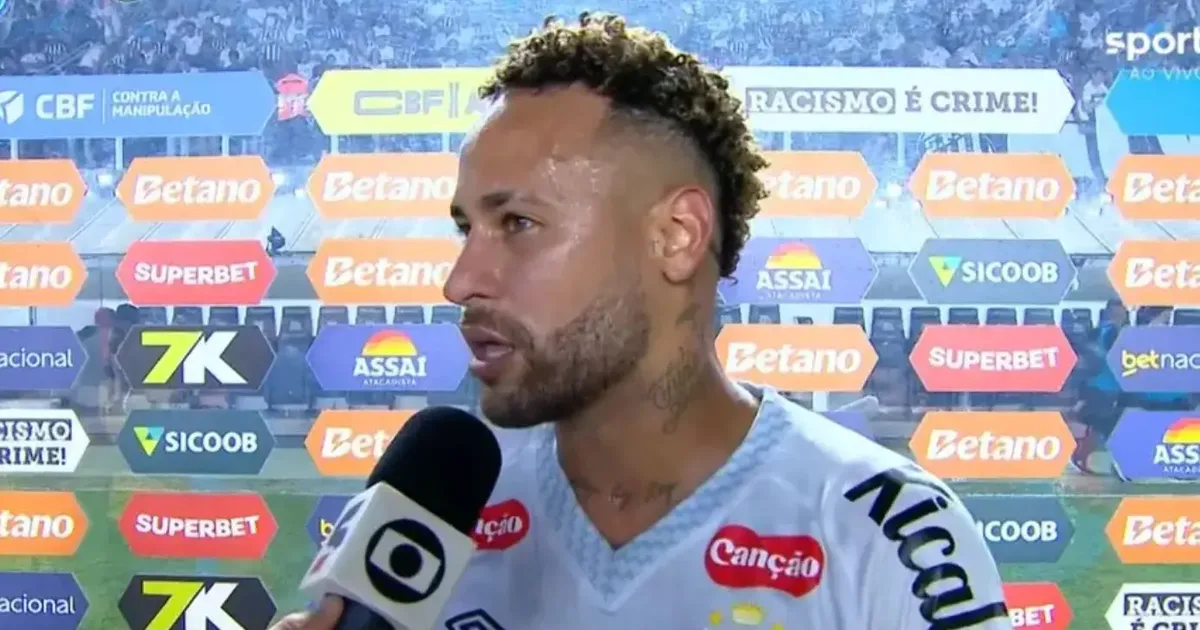 Neymar ainda não define permanência no Santos após contrato atual