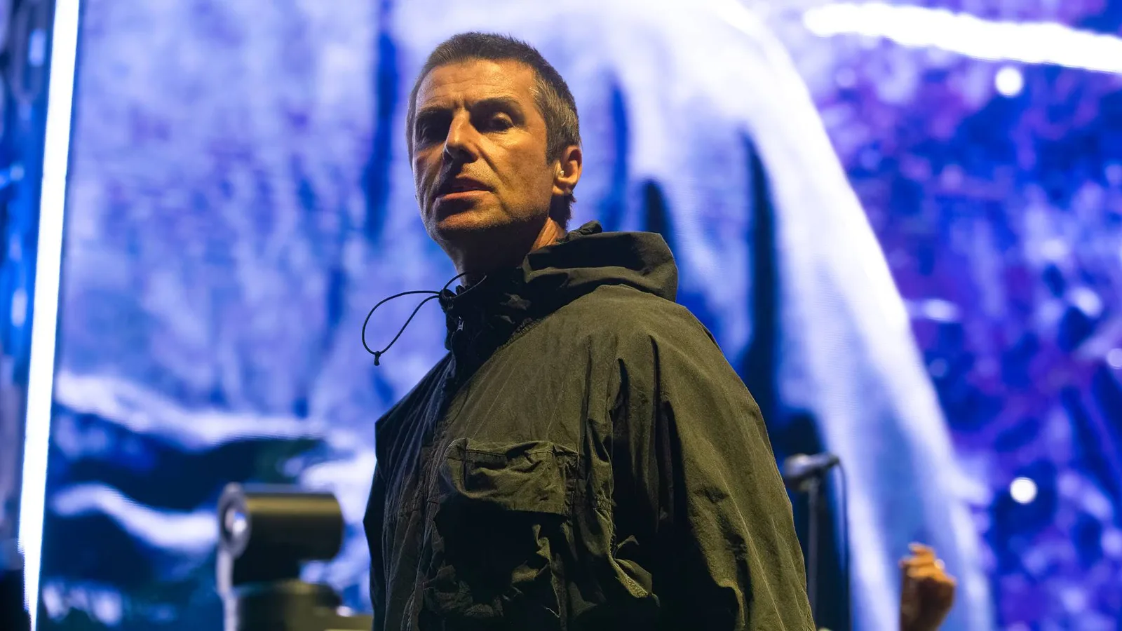 Liam Gallagher sugere invasão para fãs que ficaram sem ingressos do Oasis