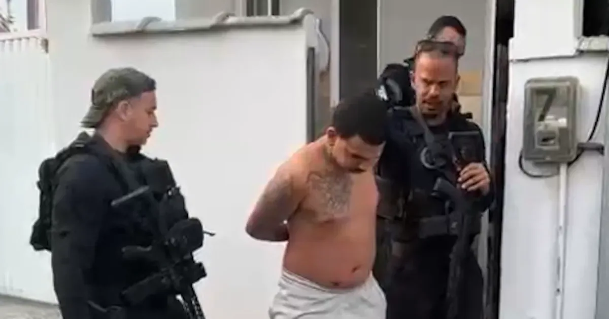 Polícia investiga tráfico ligado ao Comando Vermelho com envolvimento de PMs no Rio
