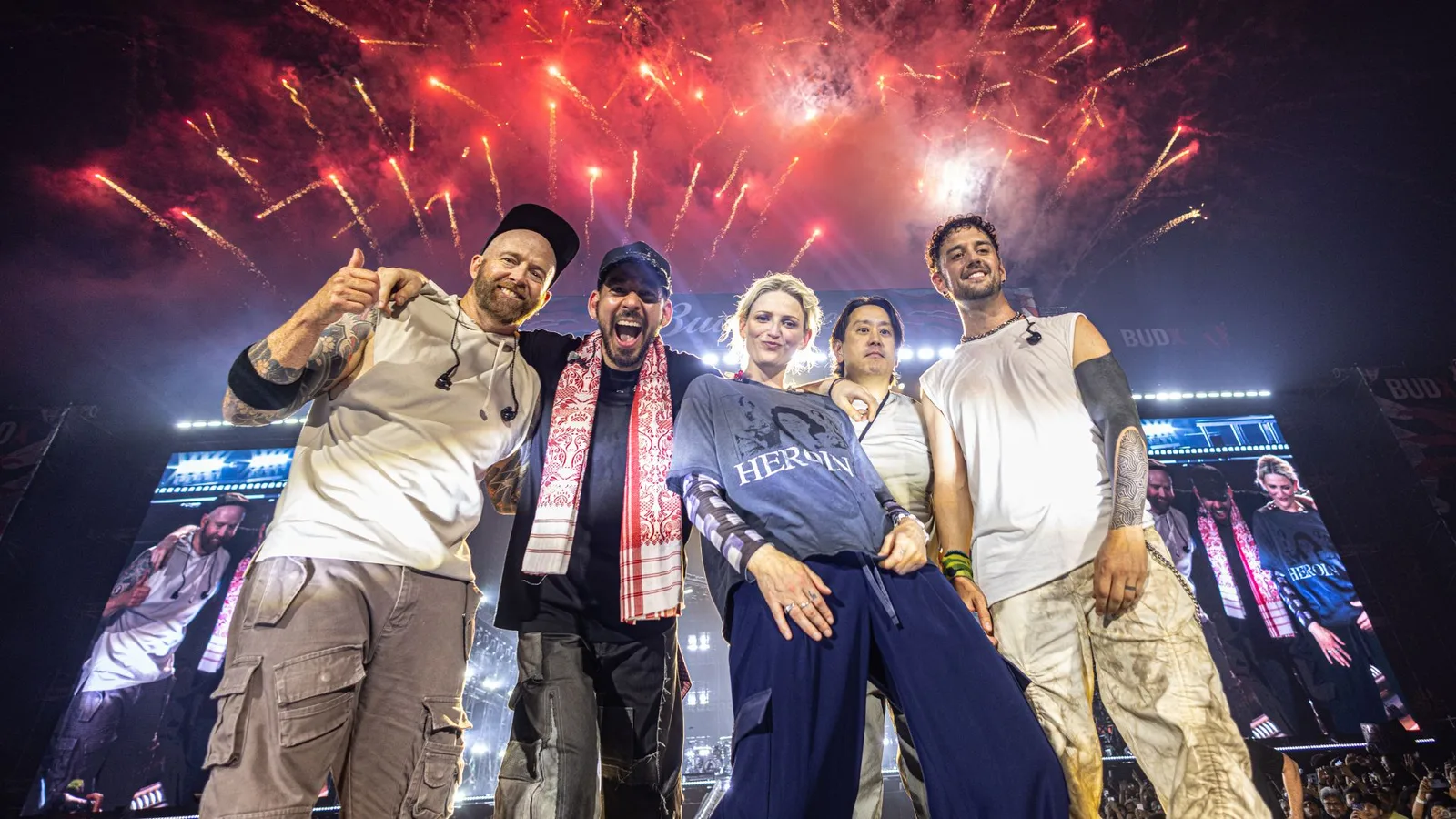 Linkin Park destaca paixão dos fãs brasileiros em documentário sobre retorno