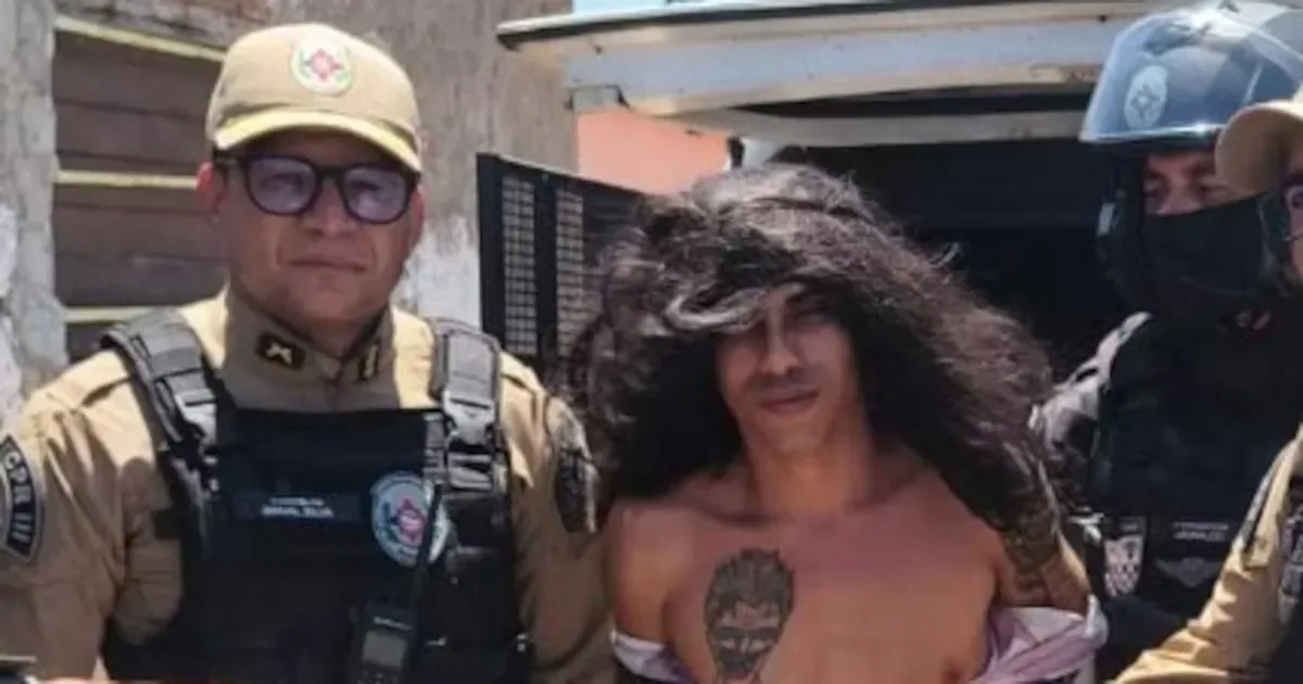 Suspeito de homicídios é preso ao tentar fugir vestido de mulher na Paraíba