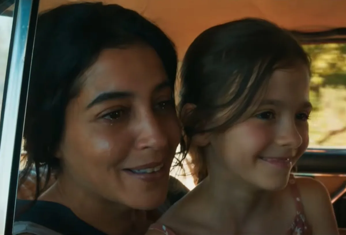 Leïla Bekhti vive zeladora em adaptação de Valérie Perrin