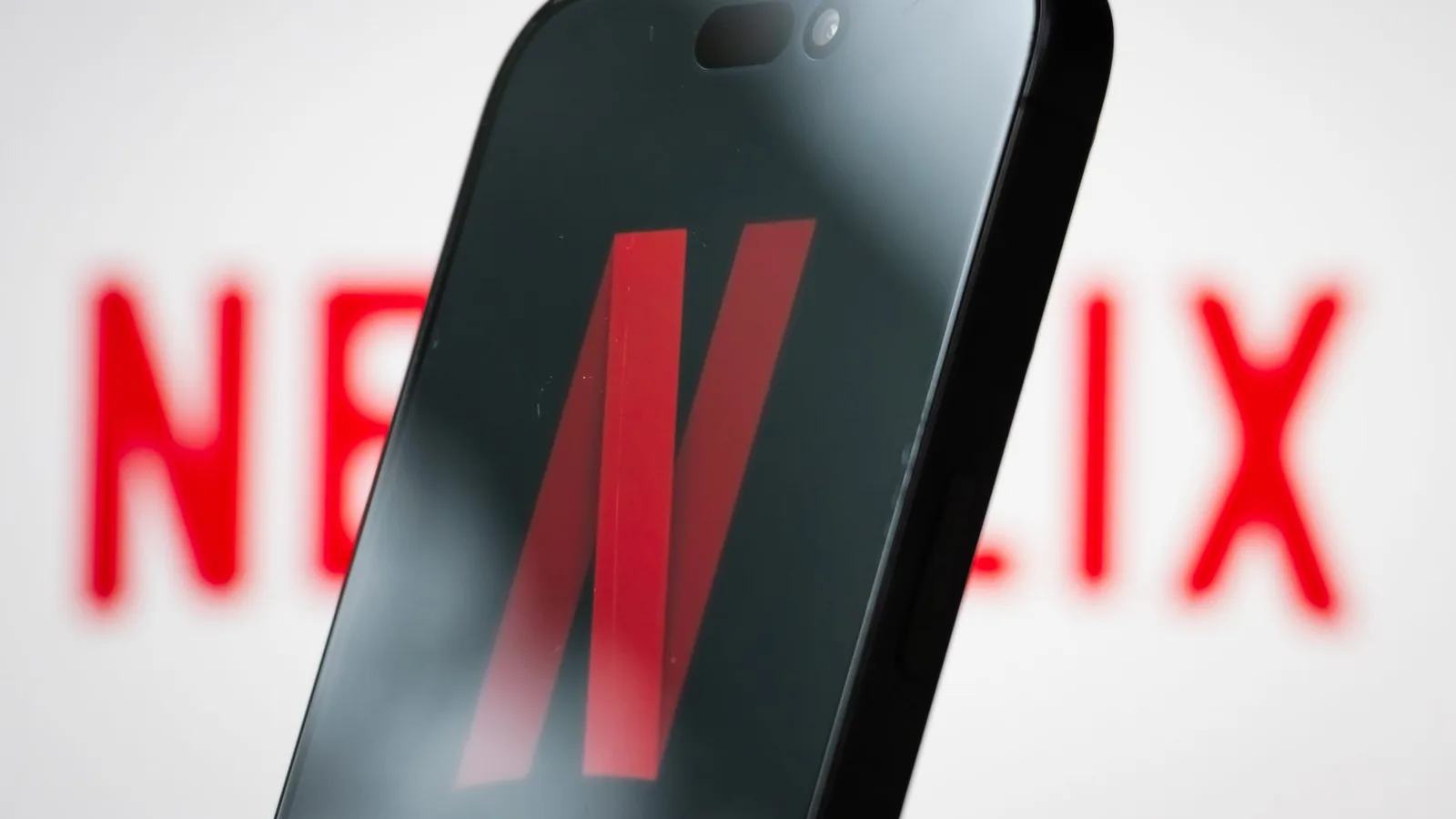 Sega e Netflix levam corrida, animação e ação brutal aos games adaptados