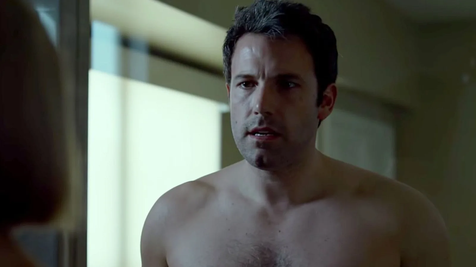 Ben Affleck esclarece uso de prótese em cena de “Garota Exemplar”