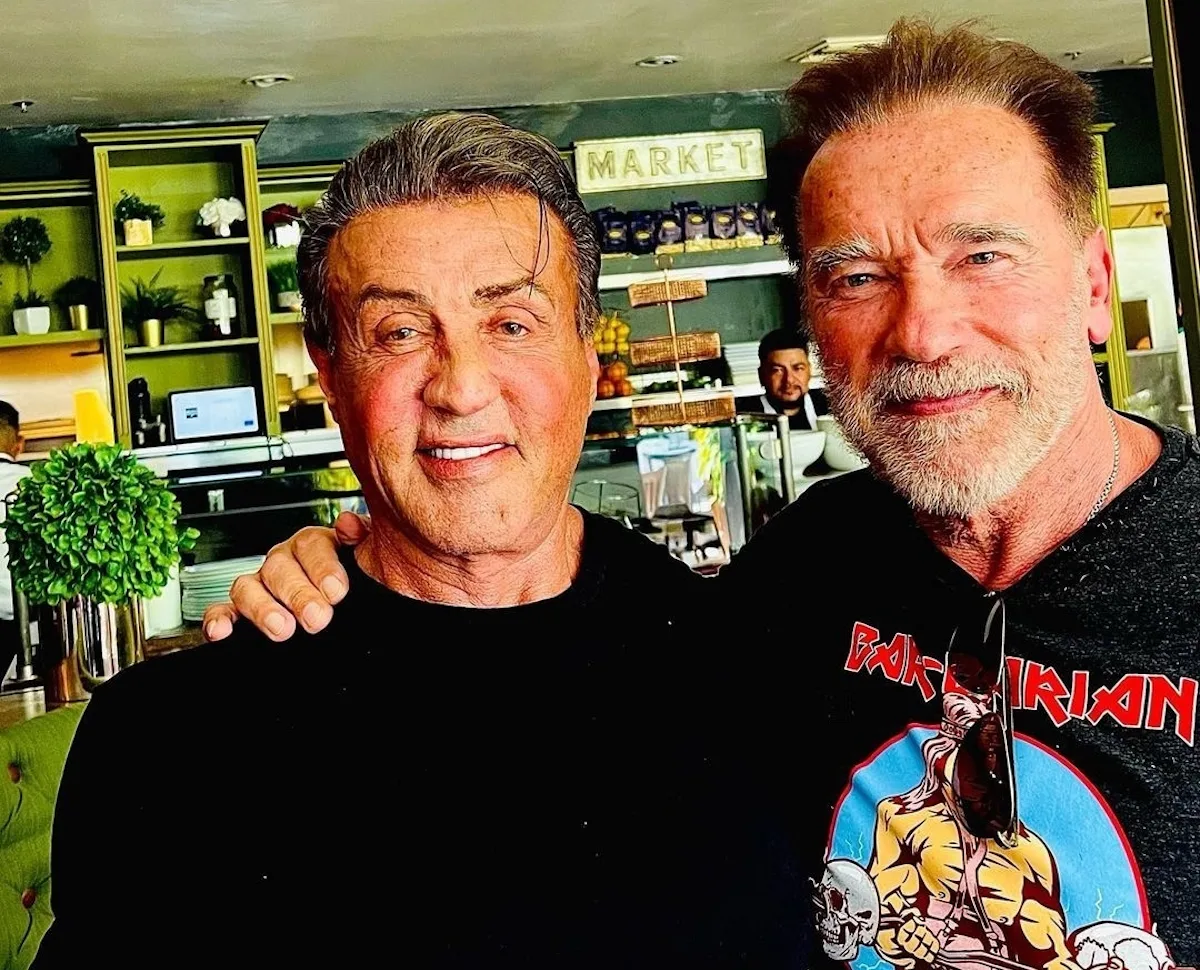 De rivais a parceiros: Stallone relembra aproximação com Schwarzenegger