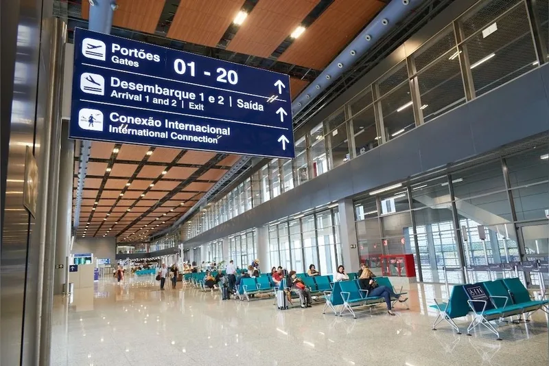 Reparo na pista normaliza operações no aeroporto de Confins após cancelamentos