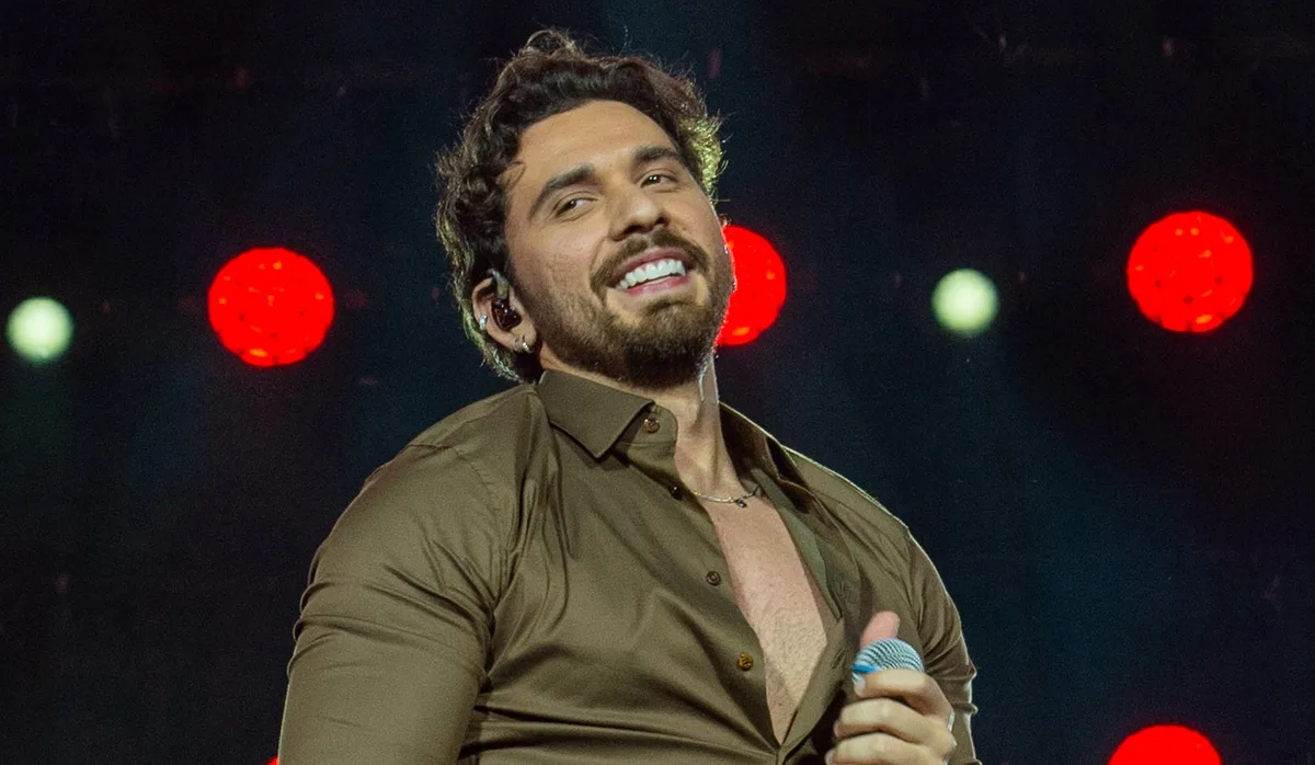 Gustavo Mioto leva o sertanejo ao palco do Stagecoach nos Estados Unidos
