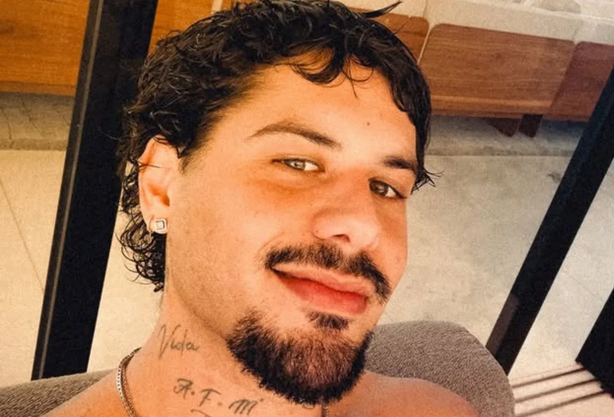 Zé Felipe aluga casa em Miami para gravar novo projeto musical