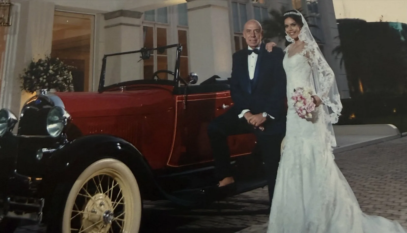 Daniela Albuquerque relembra trajetória com Amilcare Dallevo e cita filhas em aniversário de casamento