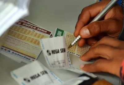 Aposta de 20 dezenas na Mega-Sena custa mais de R$ 232 mil