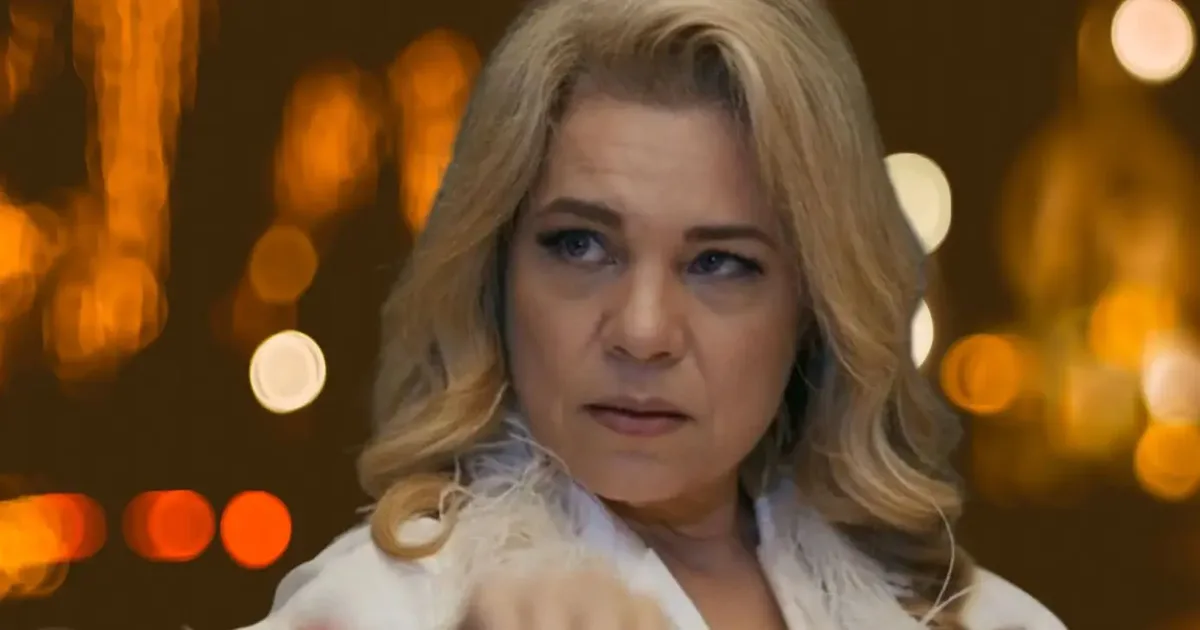 Pilar usa ex-marido de Andreia para confrontá-la durante noivado em Quem Ama Cuida