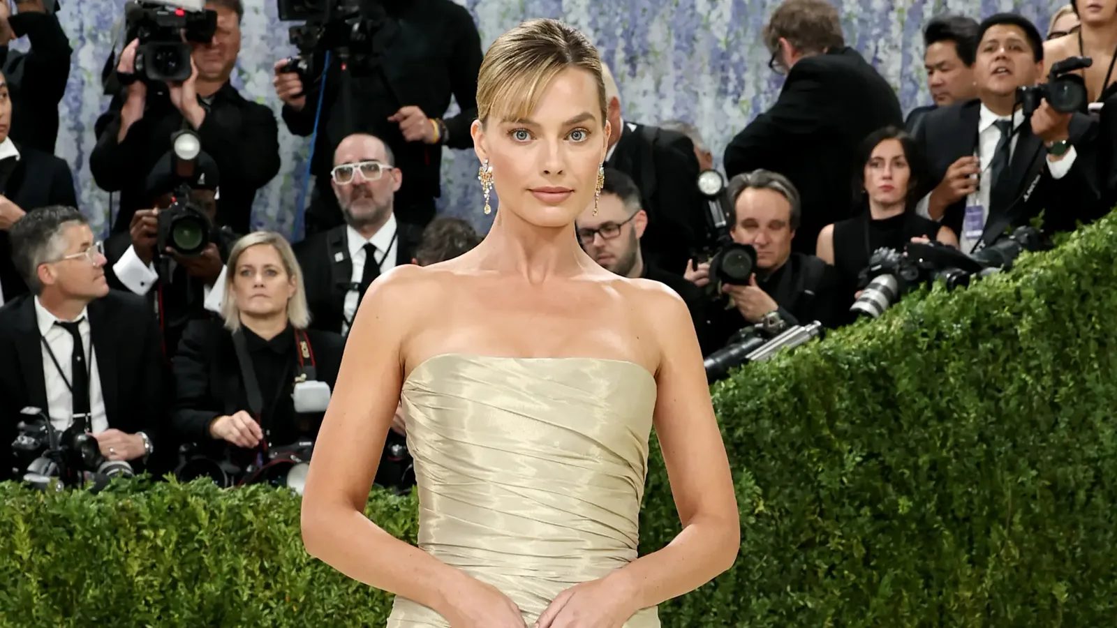 Documentos da LuckyChap registram Margot Robbie com sobrenome Ackerley