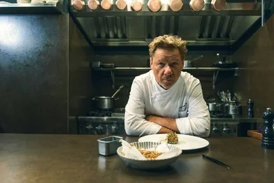 Chefs brasileiros aparecem no quarto episódio de série sobre estrelas Michelin