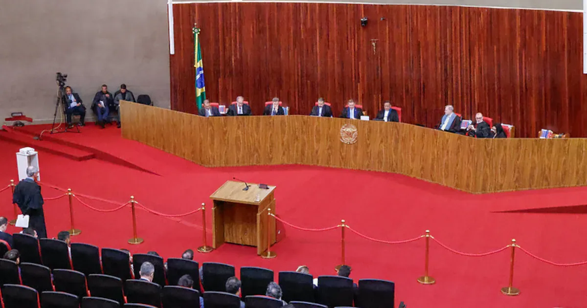 Plenário do TSE deve avaliar suspensão do canal Exército do Lula