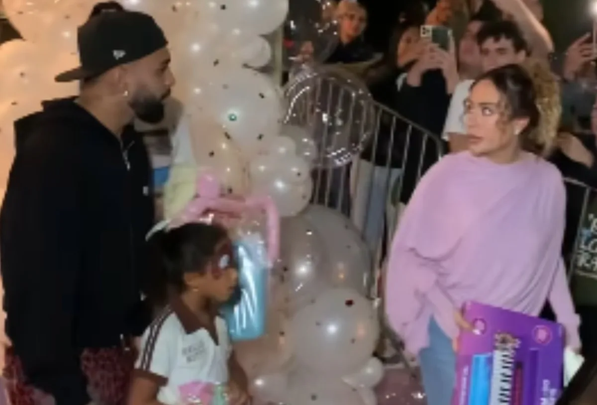 Rafaella chama a atenção de Gabigol ao deixar aniversário de Mavie