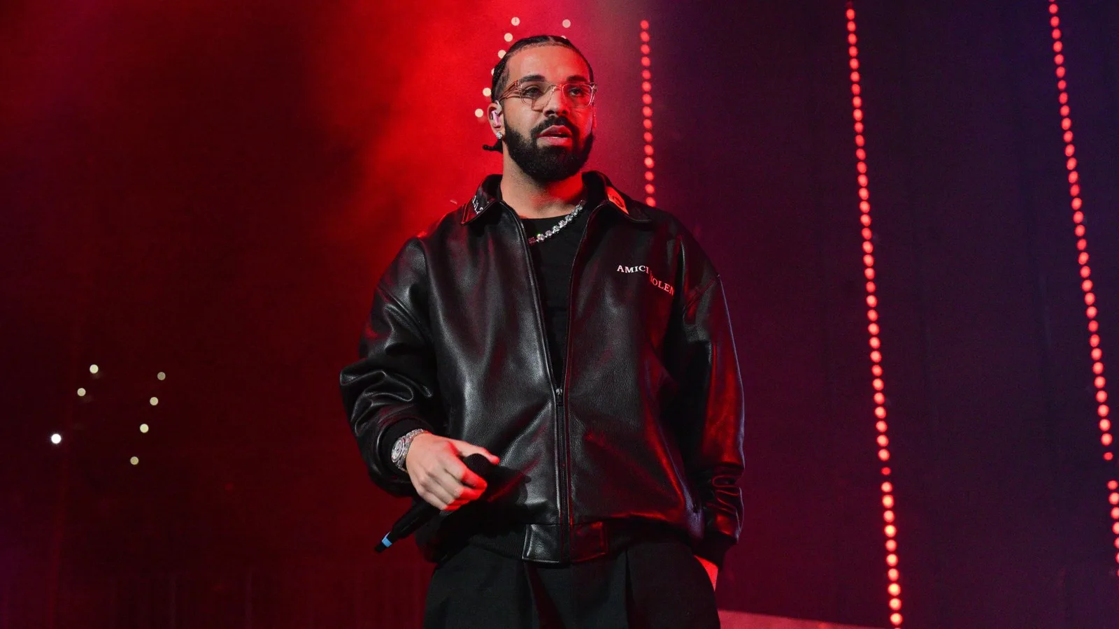 Drake transforma verão em filme e antecipa novas músicas em FOMO