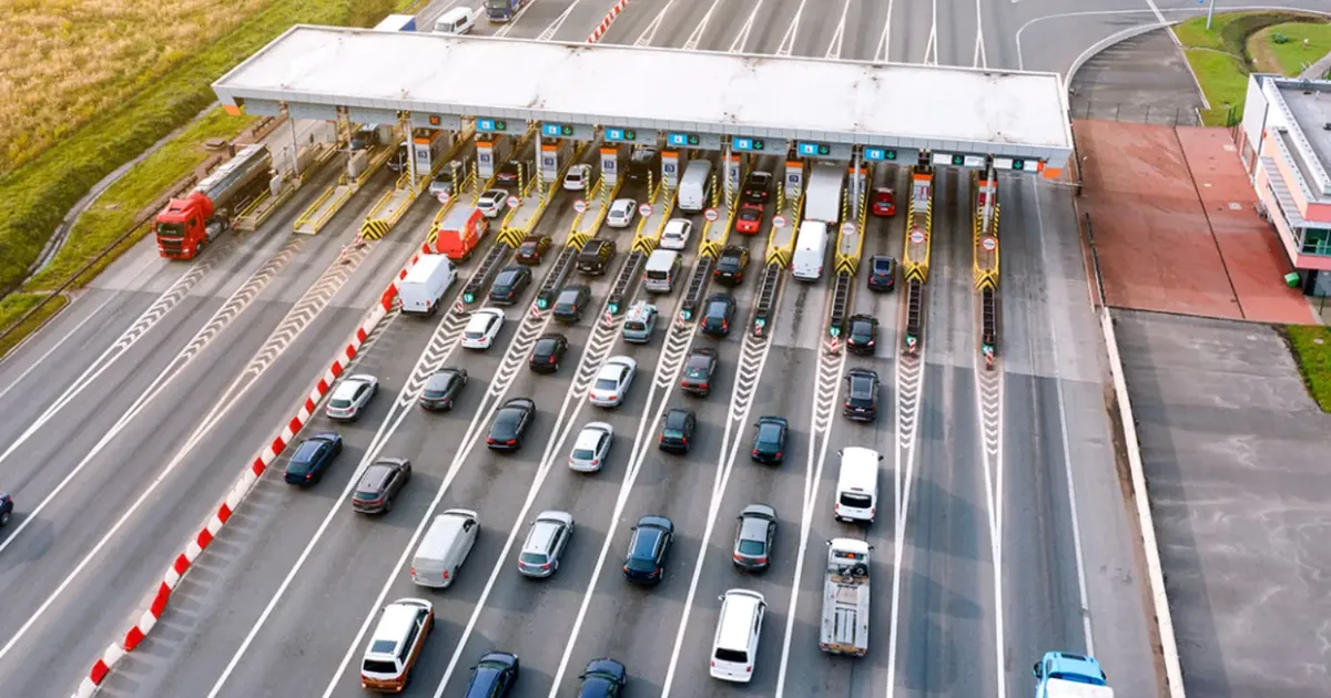 Veículos públicos podem passar sem pagar pedágio em São Paulo