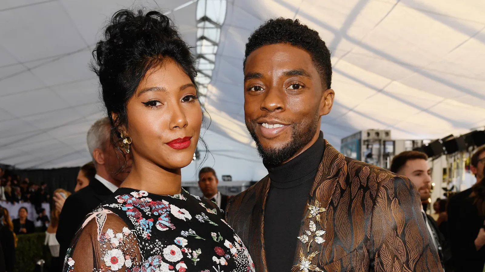 Irmãos de Chadwick Boseman contestam gestão do espólio e citam opioide