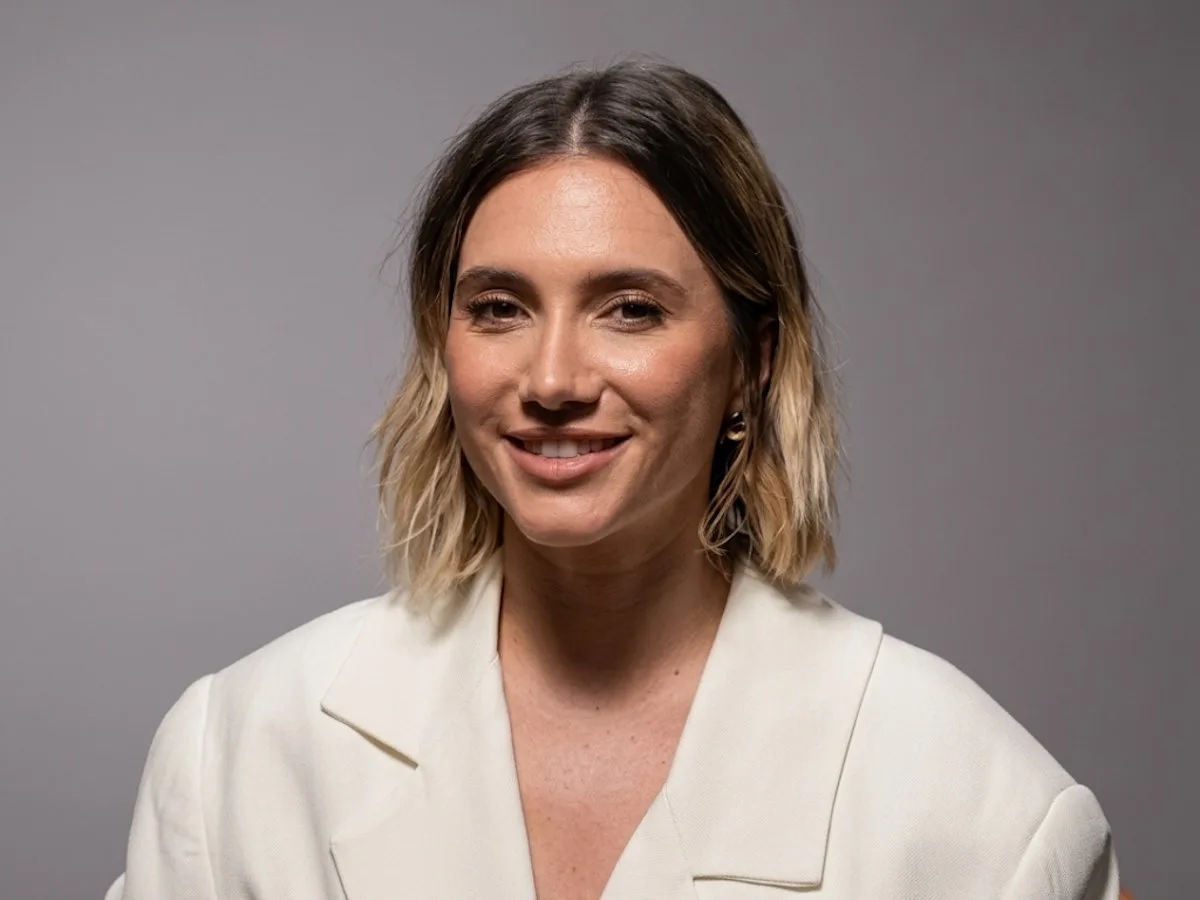 Lorena Comparato assume papel de Carmen Miranda em filme de Bruno Barreto