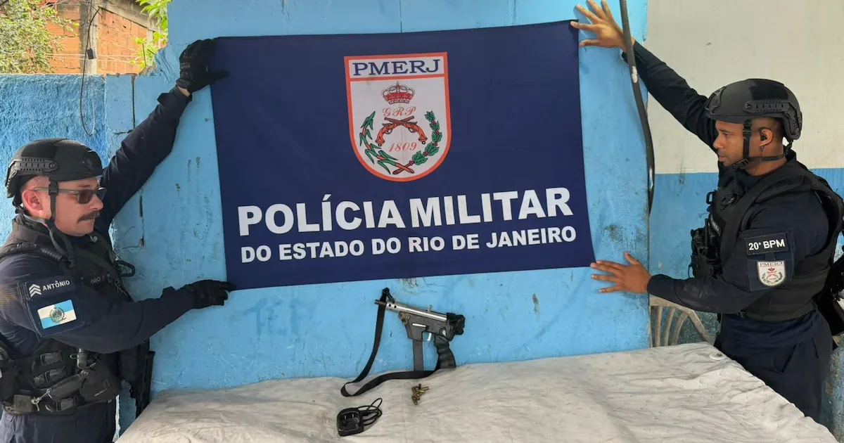 PM detém suspeito e apreende arma e munições em Nova Iguaçu
