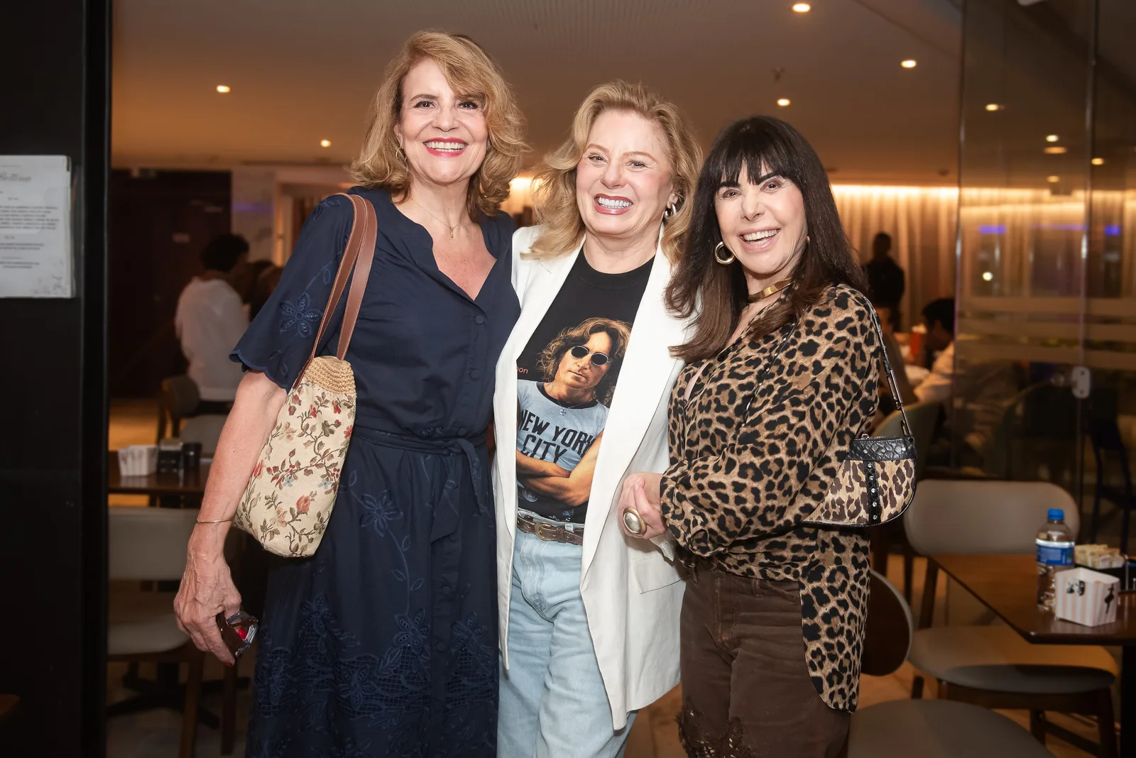 Vera Fischer participa de pré-estreia de “Morra, Amor” no Rio