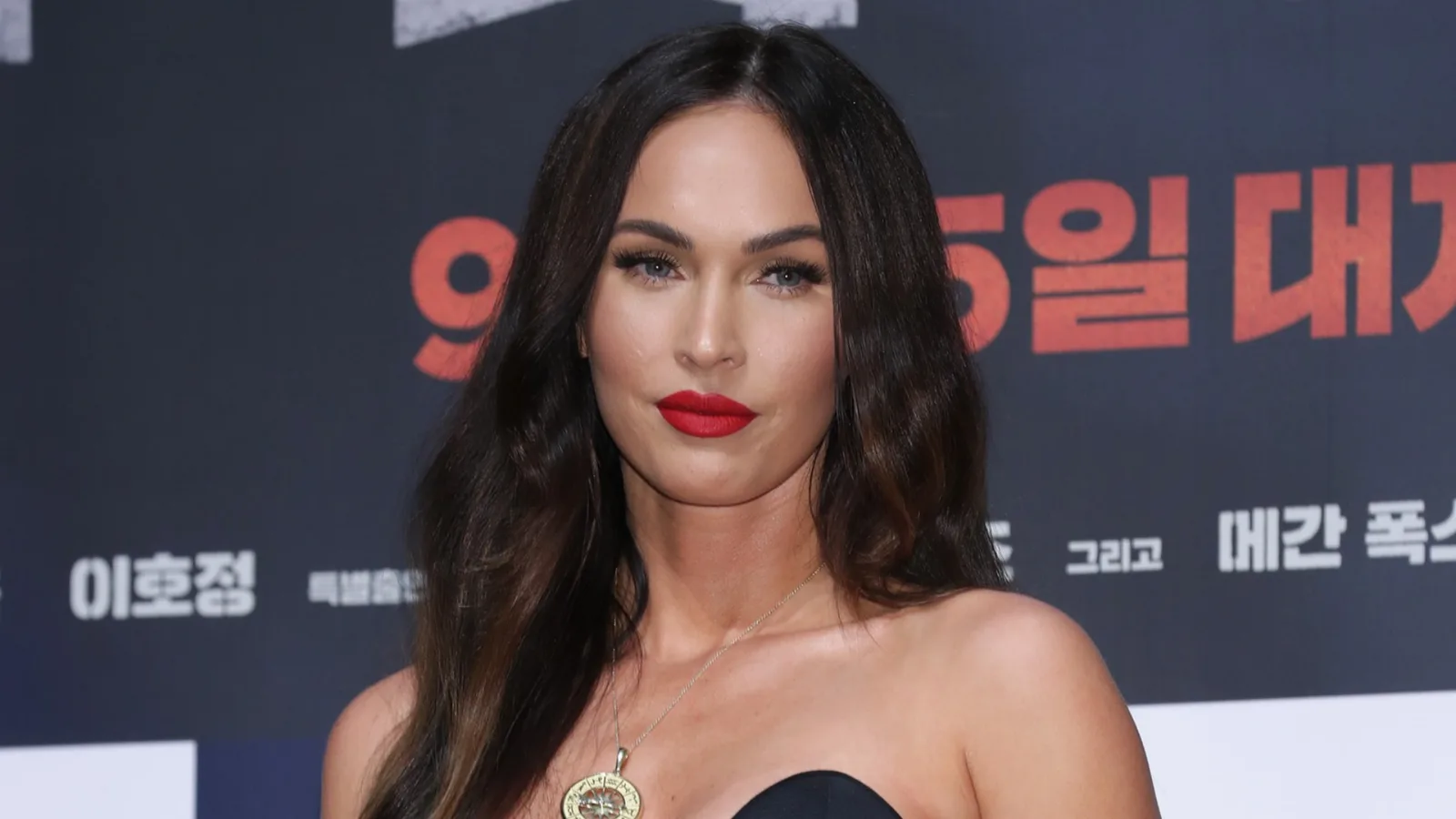 Megan Fox anuncia assinatura digital e participação nos negócios da Subs