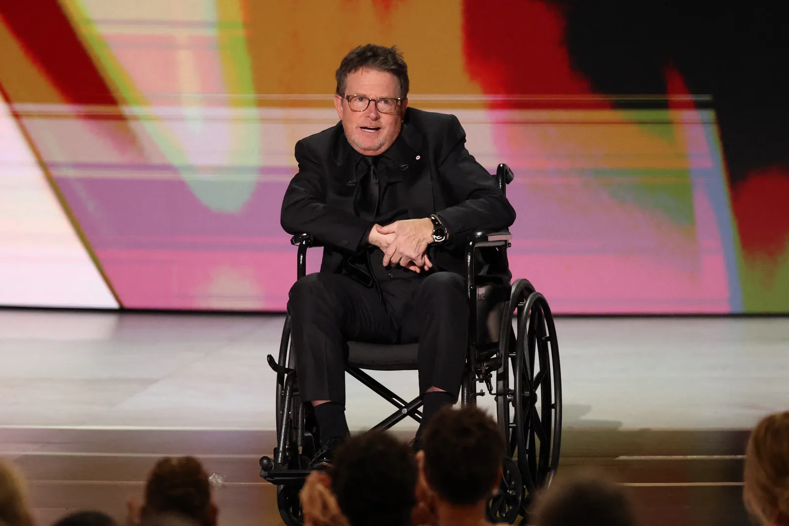 Michael J. Fox recebe homenagem no Emmy e fala sobre diagnóstico de Parkinson