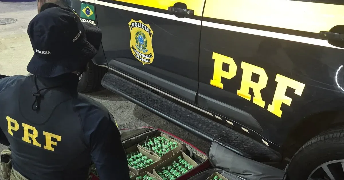 PRF apreende 1.052 frascos de lança-perfume e drogas na BR-040
