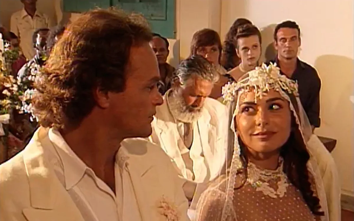 Kadu Moliterno revela desejo de voltar às novelas e fala sobre carinho dos fãs
