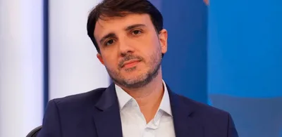 O inimigo é outro: Renan volta em guerra com Cury e 'ajuda' de Wagner Moura