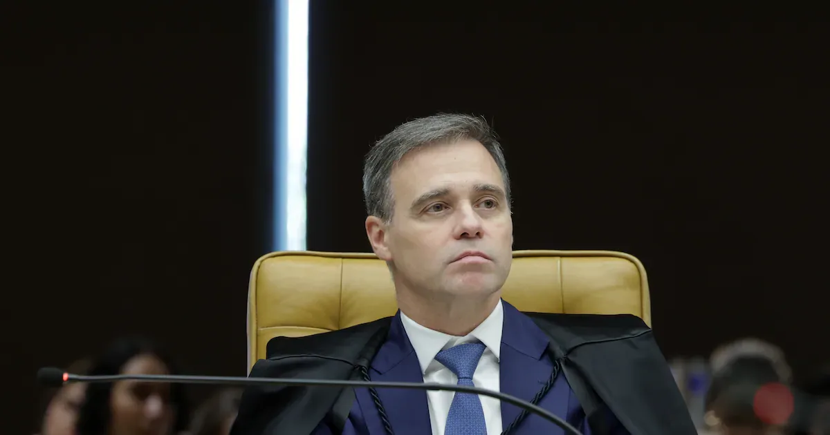 Mendonça rejeita abertura total de dados do celular de Vorcaro antes de julgamento