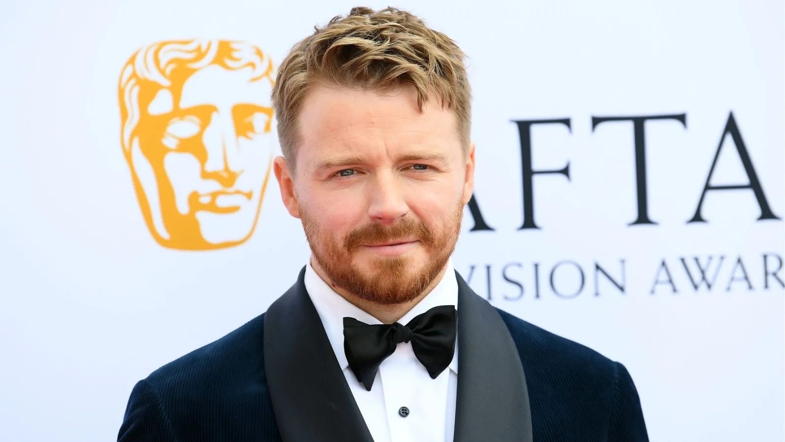 Nick Mohammed questiona Jack Lowden como próximo James Bond