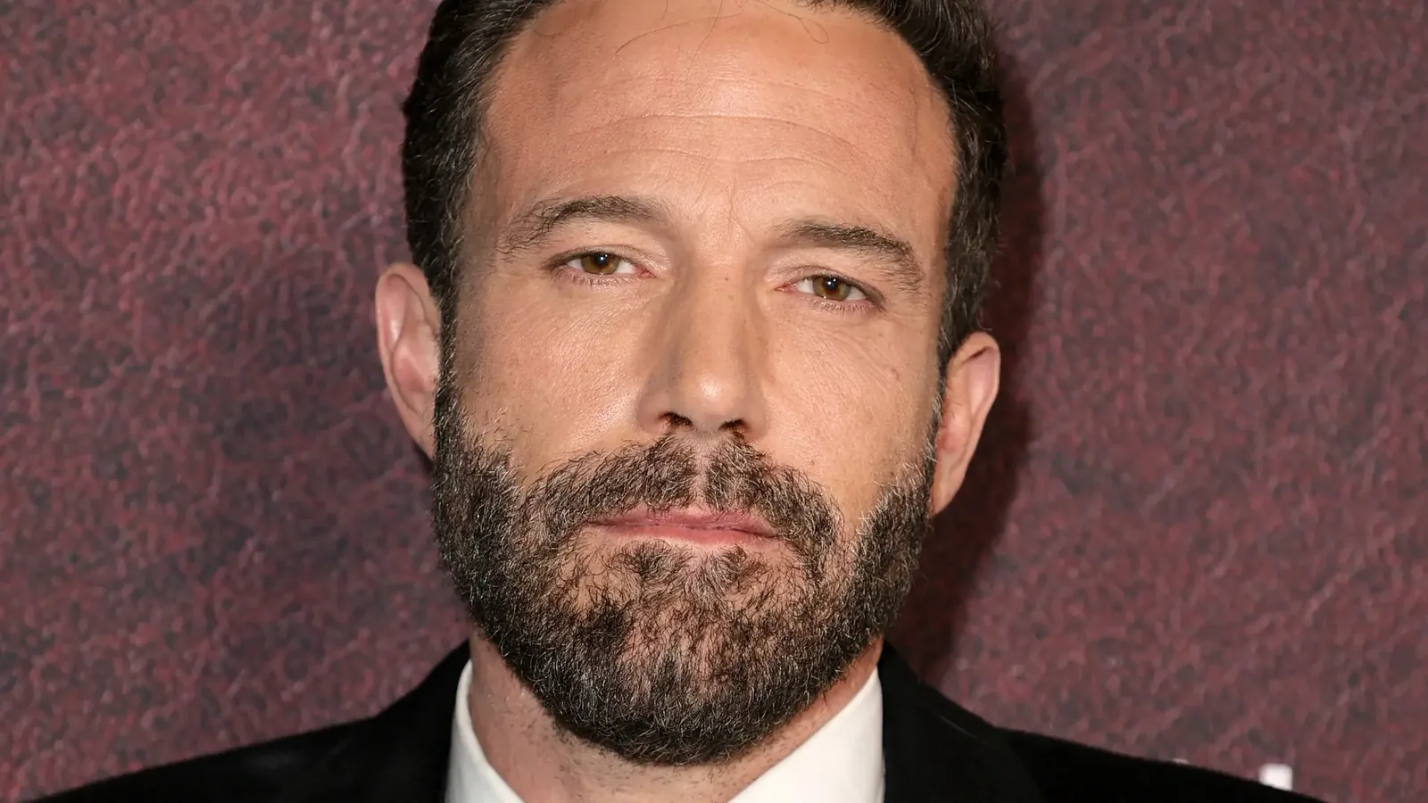Ben Affleck lembra piada de Fin sobre livro durante passeio à livraria