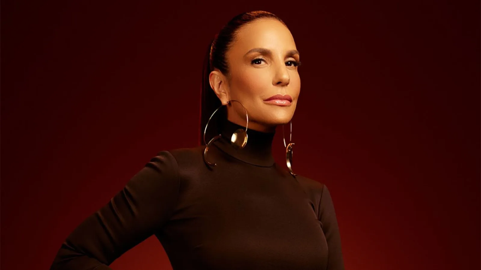 Ivete Sangalo guarda em casa versão gigante de capa da Rolling Stone Brasil
