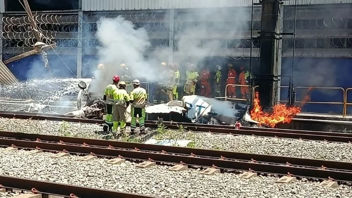 Queda de avião deixa uma pessoa morta no pátio do metrô de Belo Horizonte
