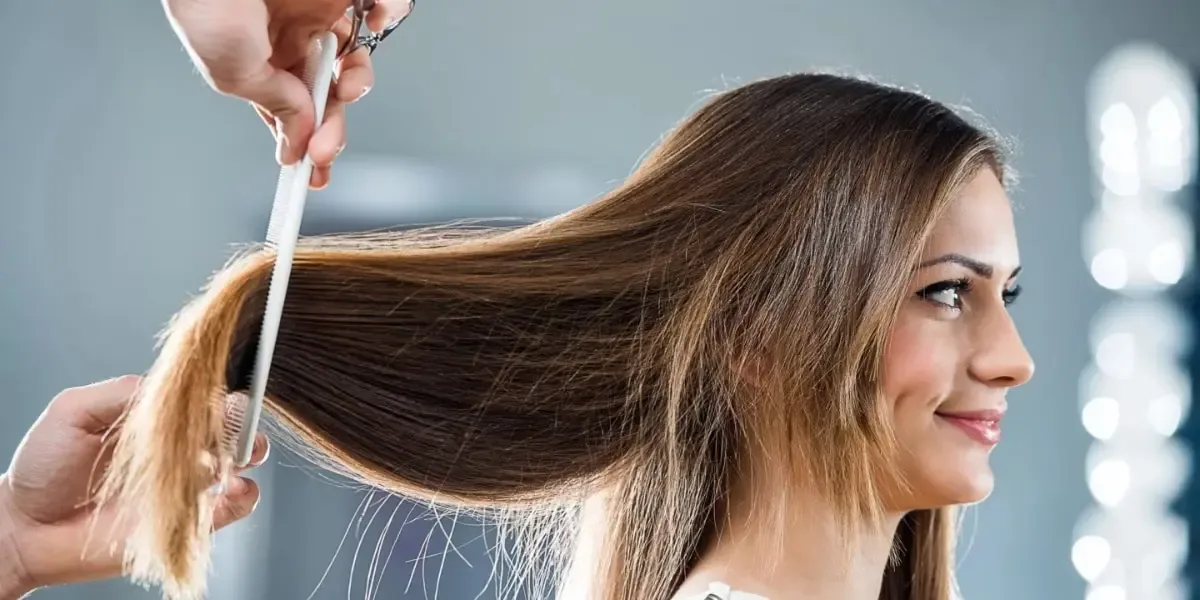 Modelos de cabelo que criam volume e equilibram o formato do rosto