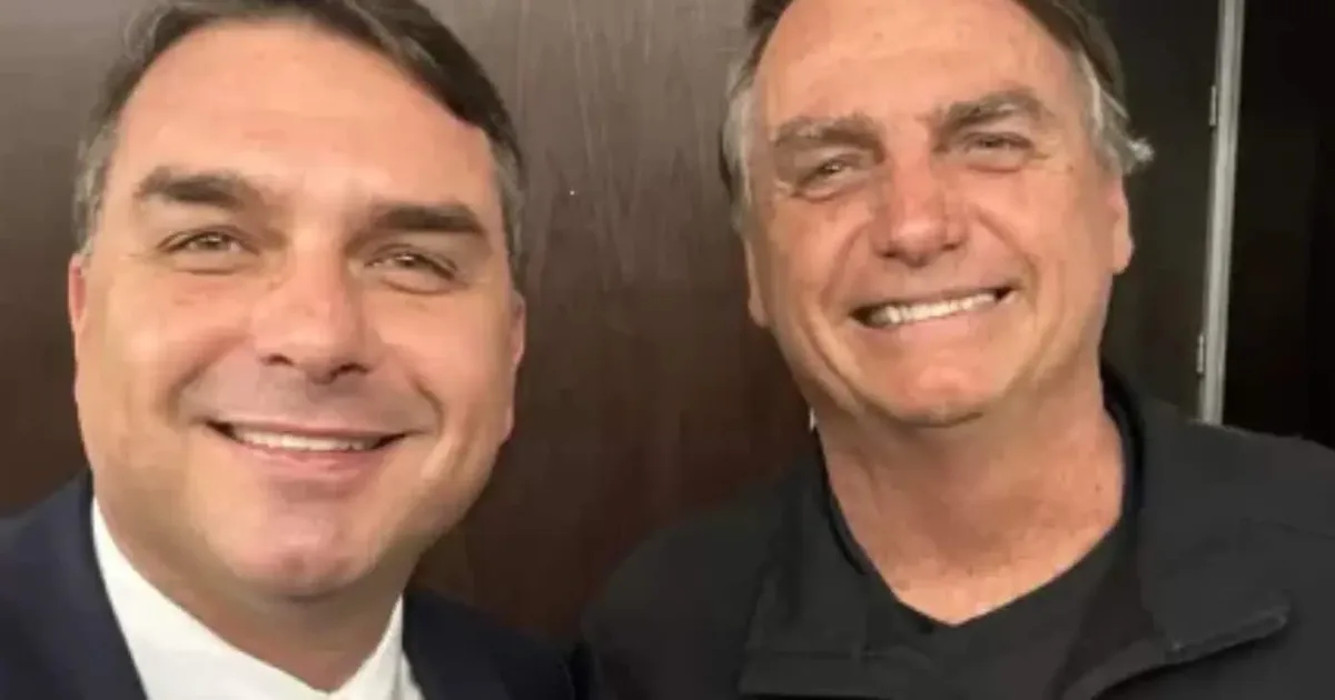 Vidente prevê desgaste e possível prisão para Flávio Bolsonaro