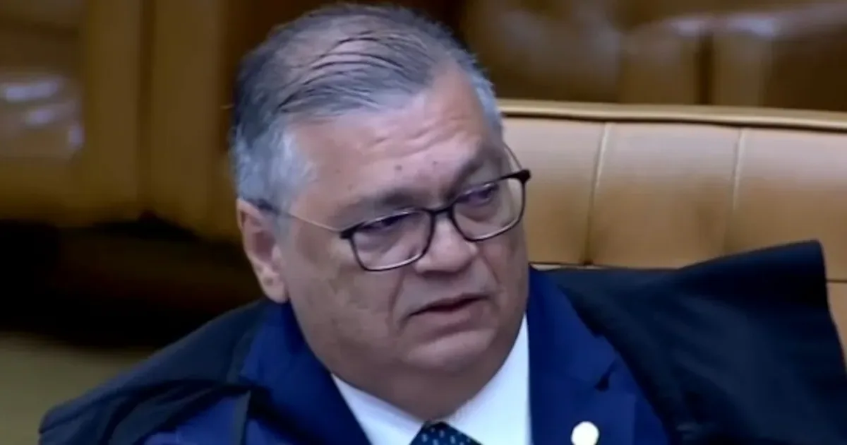 Dino critica possível troca de relator no caso Master no STF