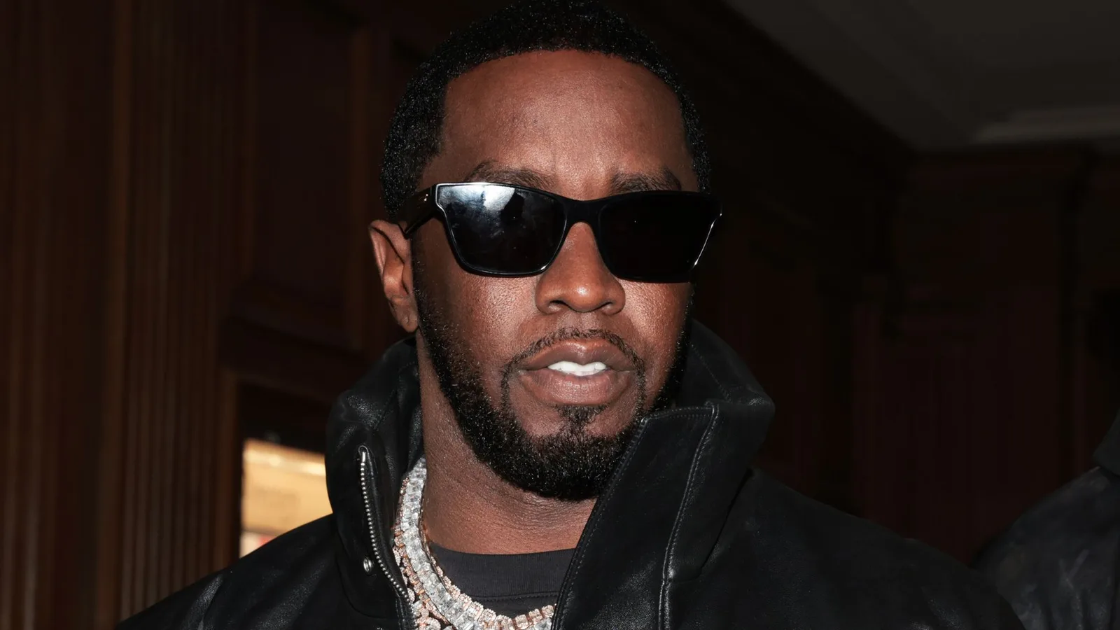 Advogados de Sean Combs pedem saída de processo por falta de pagamento