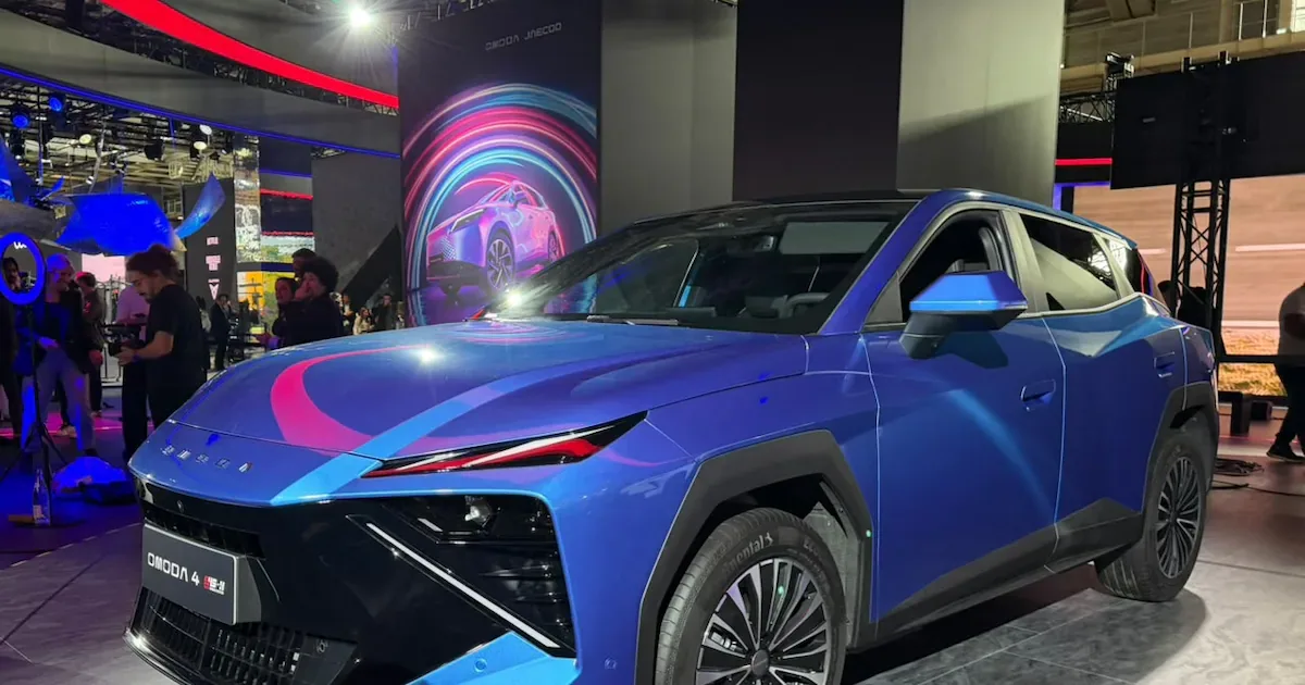 Omoda 4 chega à Europa com sistema híbrido de 224 cv